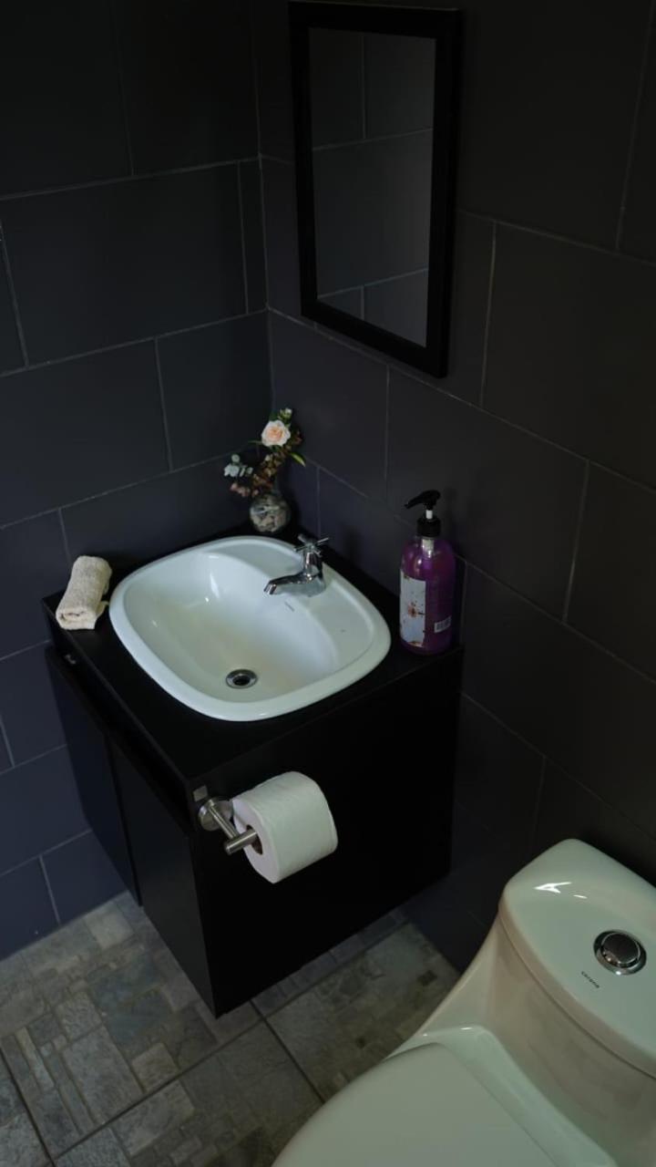 Epimoni Apartment Poas Bagian luar foto