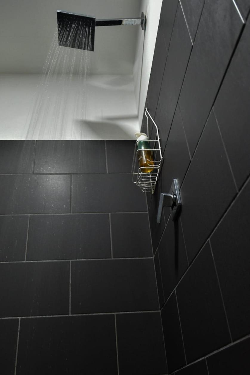 Epimoni Apartment Poas Bagian luar foto